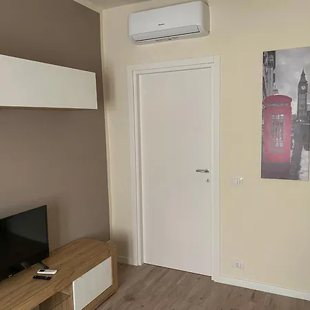 Anna - Comfort E Stile In Centro Storico * Imola