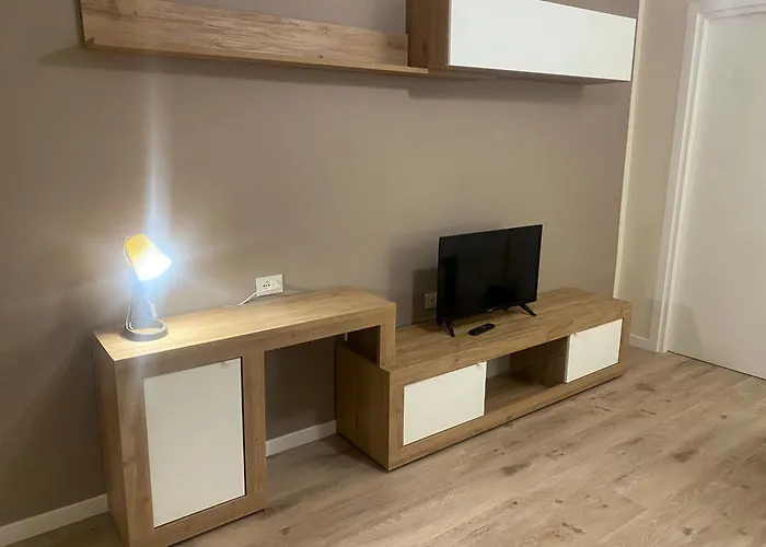 Anna - Comfort E Stile In Centro Storico イーモラ