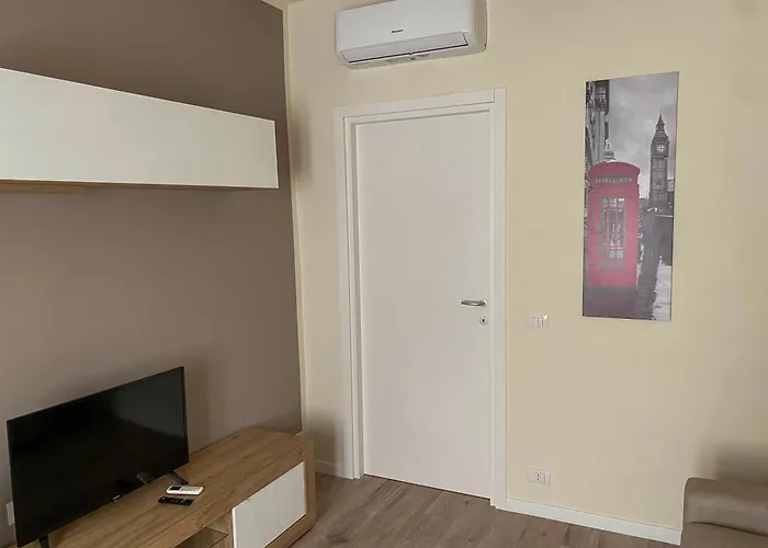 Anna - Comfort E Stile In Centro Storico * イーモラ